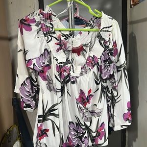 Plus size Jennifer Lopez top